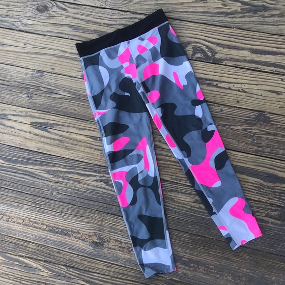 Nike Camp Crop Leggings - Picture 1 of 7